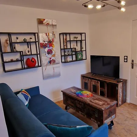 Apartment Le Creatif - Hyper Centre - Airbookingangers